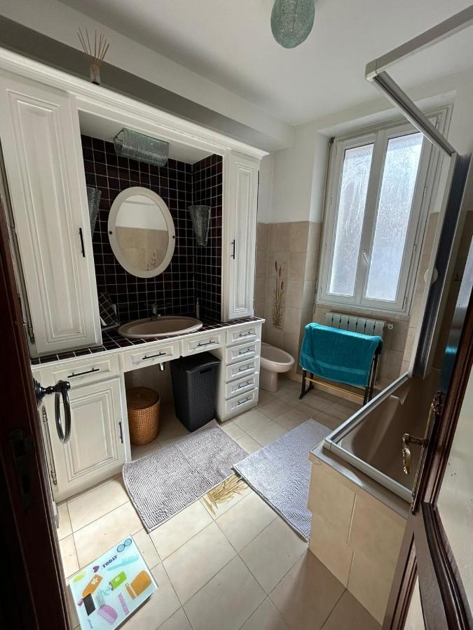 Bed And Breakfast Chez L'Habitant Марсилия Екстериор снимка