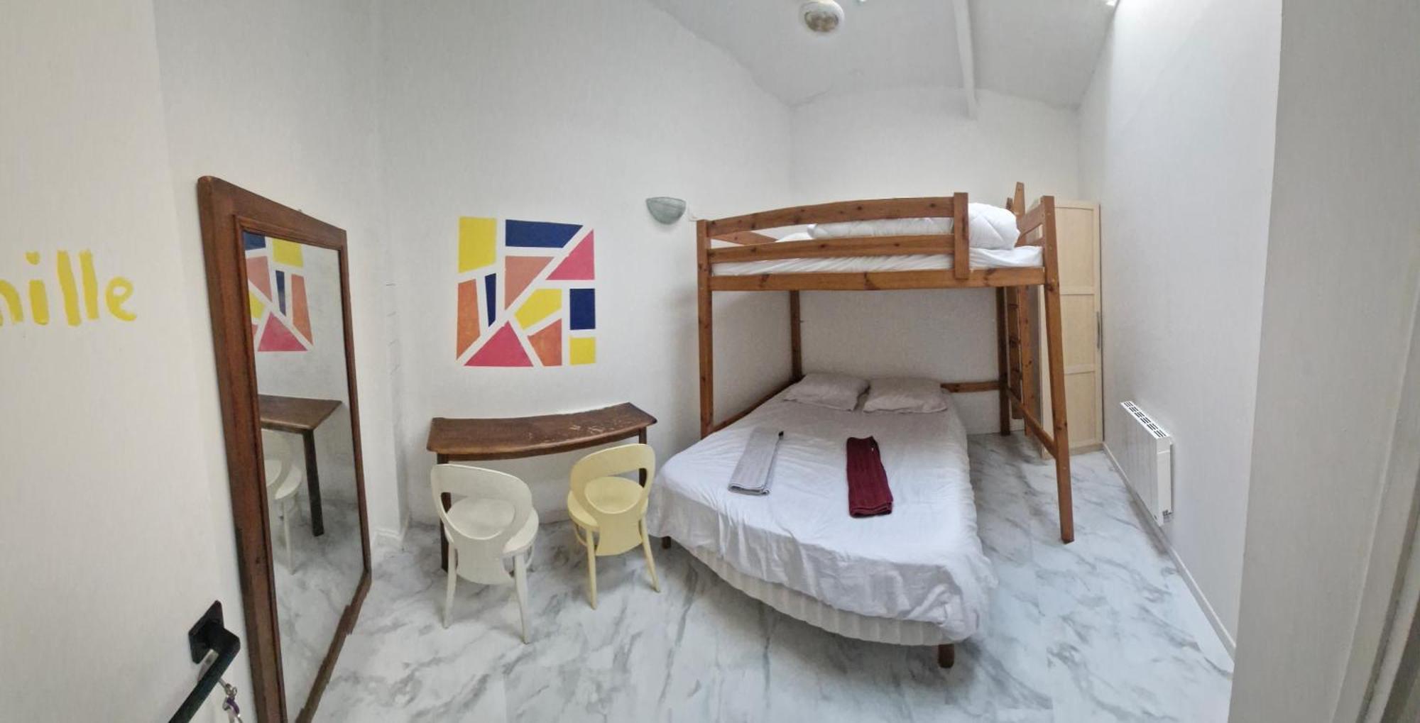Bed And Breakfast Chez L'Habitant Марсилия Екстериор снимка