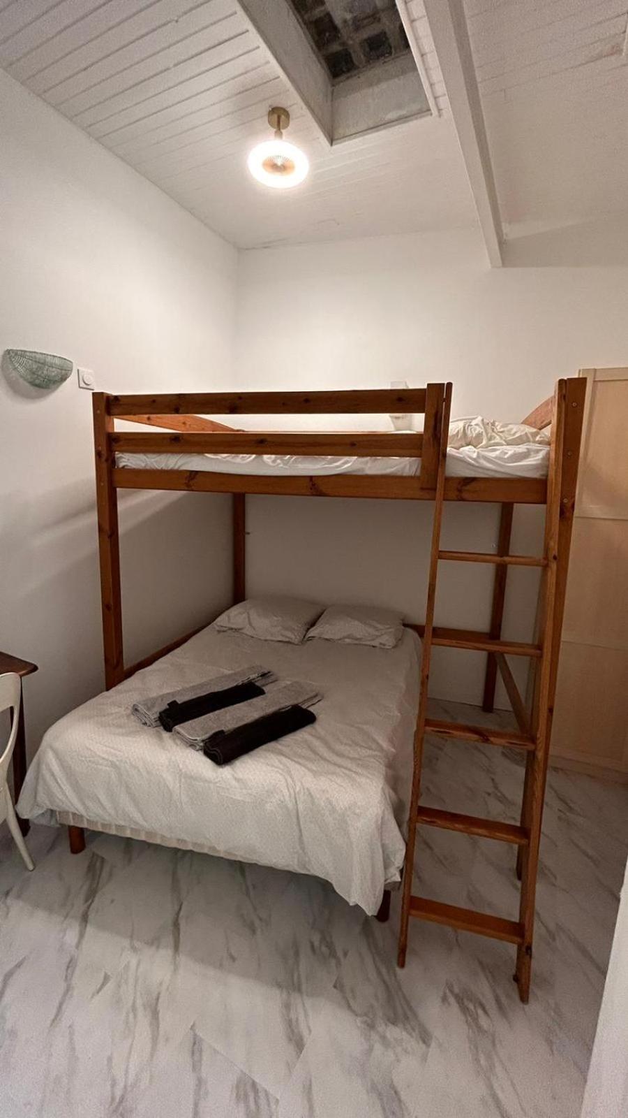 Bed And Breakfast Chez L'Habitant Марсилия Екстериор снимка